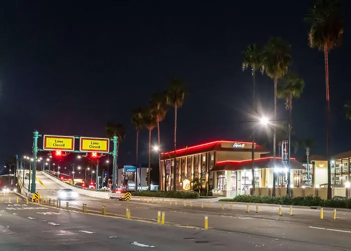 Motels Super 8 By Wyndham Anaheim/Disneyland Drive